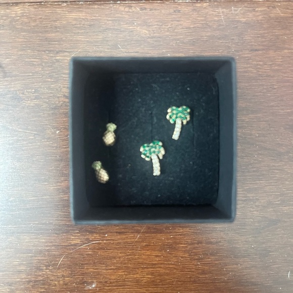 4 earrings/2 pair tropical Earrings - Picture 5 of 6